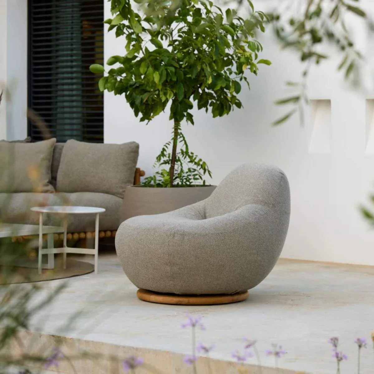 Cane-line Gem Lounge Chair W/Teak Swivel - Image 16