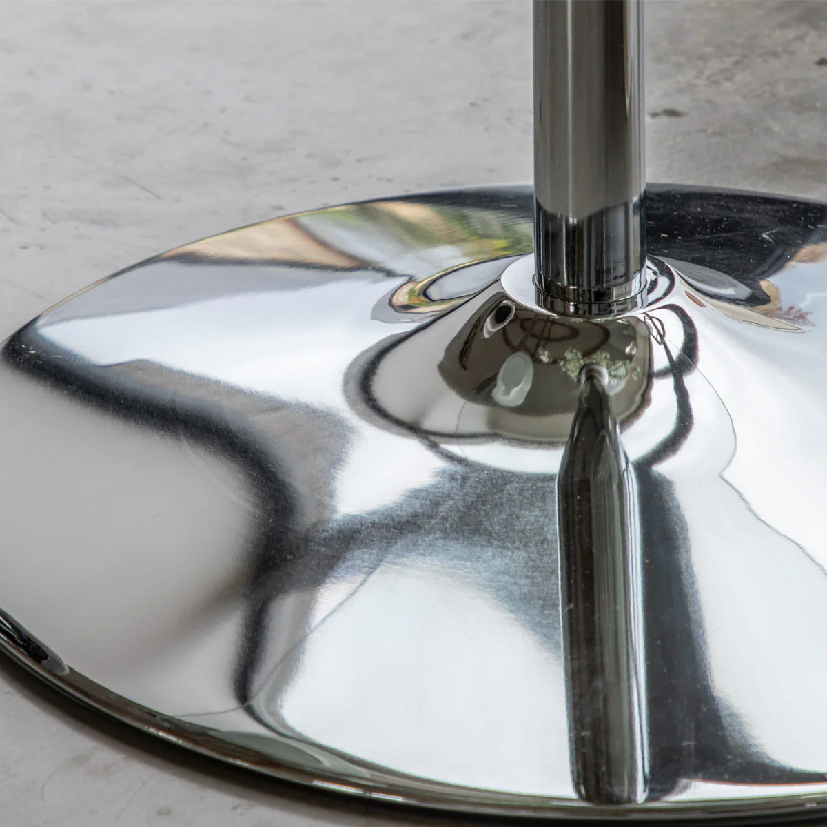 Gallery Direct Fielding Dining Table Clear Glass 1100x1100x750mm - Image 3