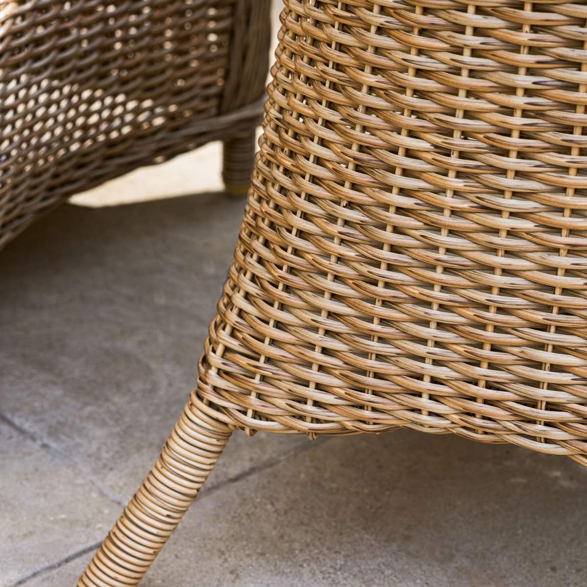 Garden Trading Brayford Bistro Set Dark Natural - Image 4