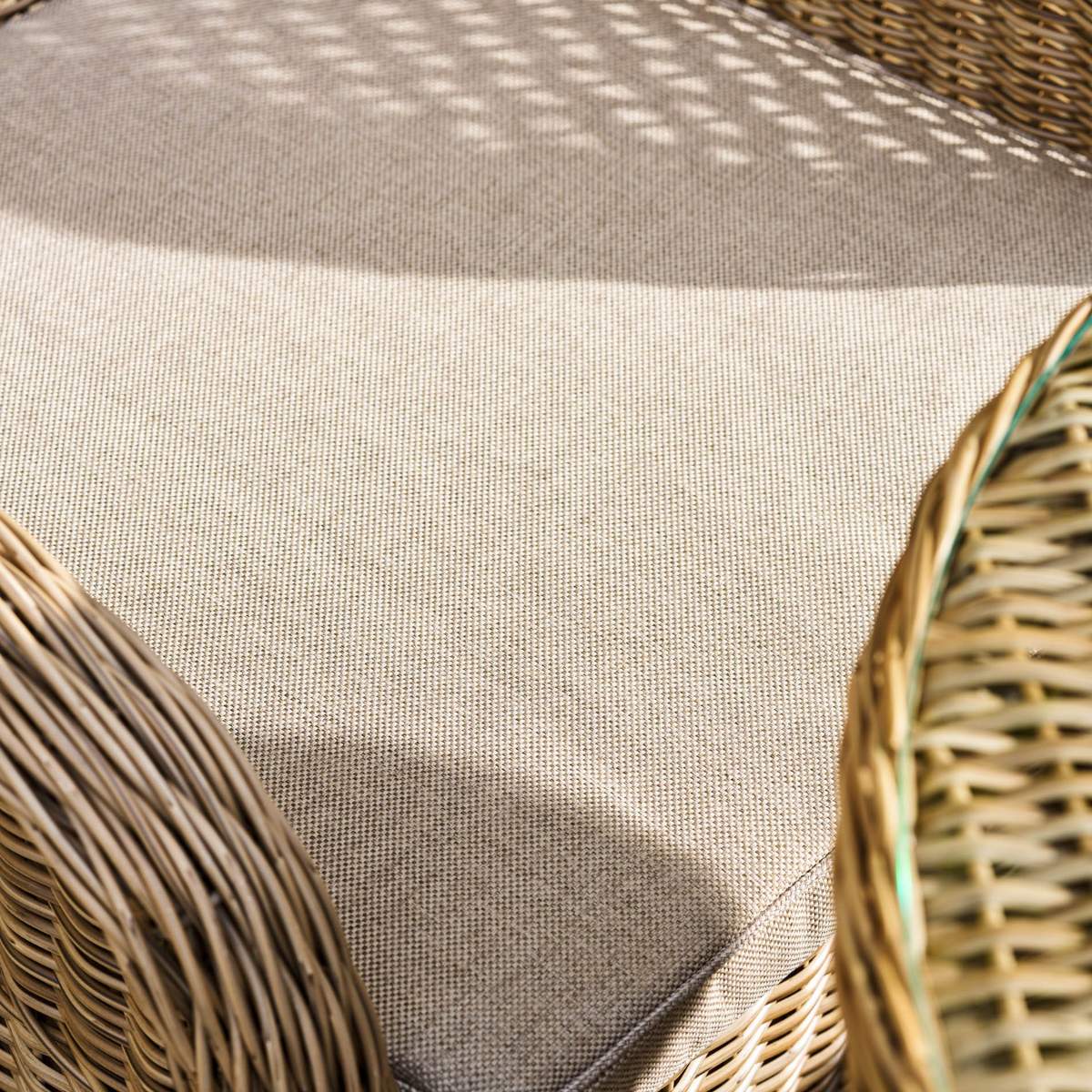 Garden Trading Brayford Bistro Set Dark Natural - Image 9