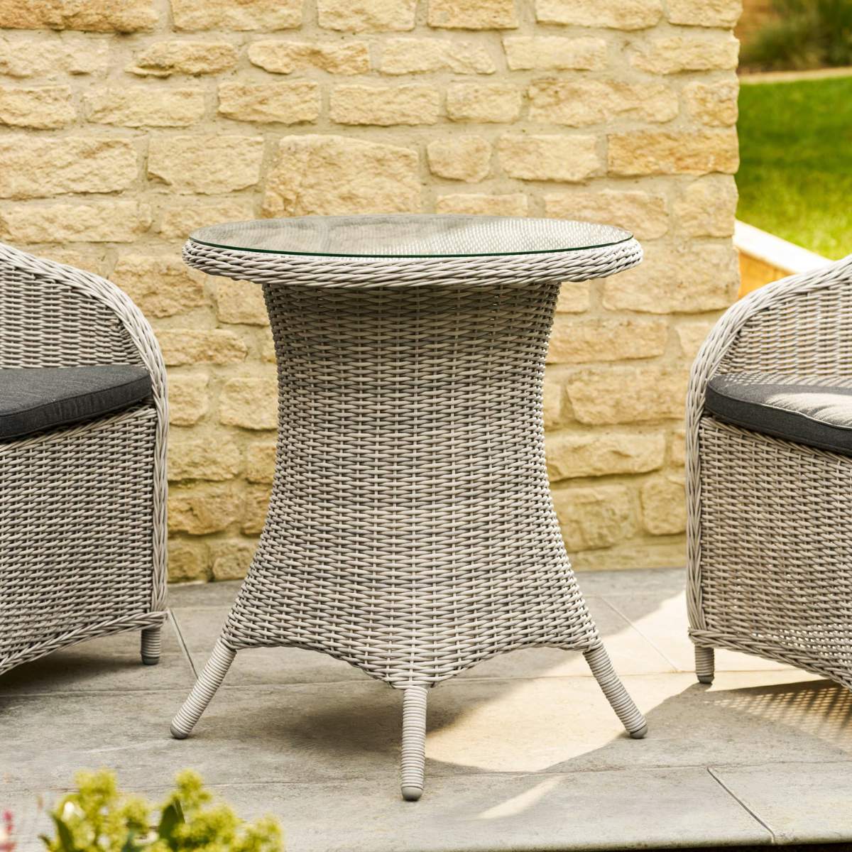 Garden Trading Brayford Bistro Set Light Grey - Image 10