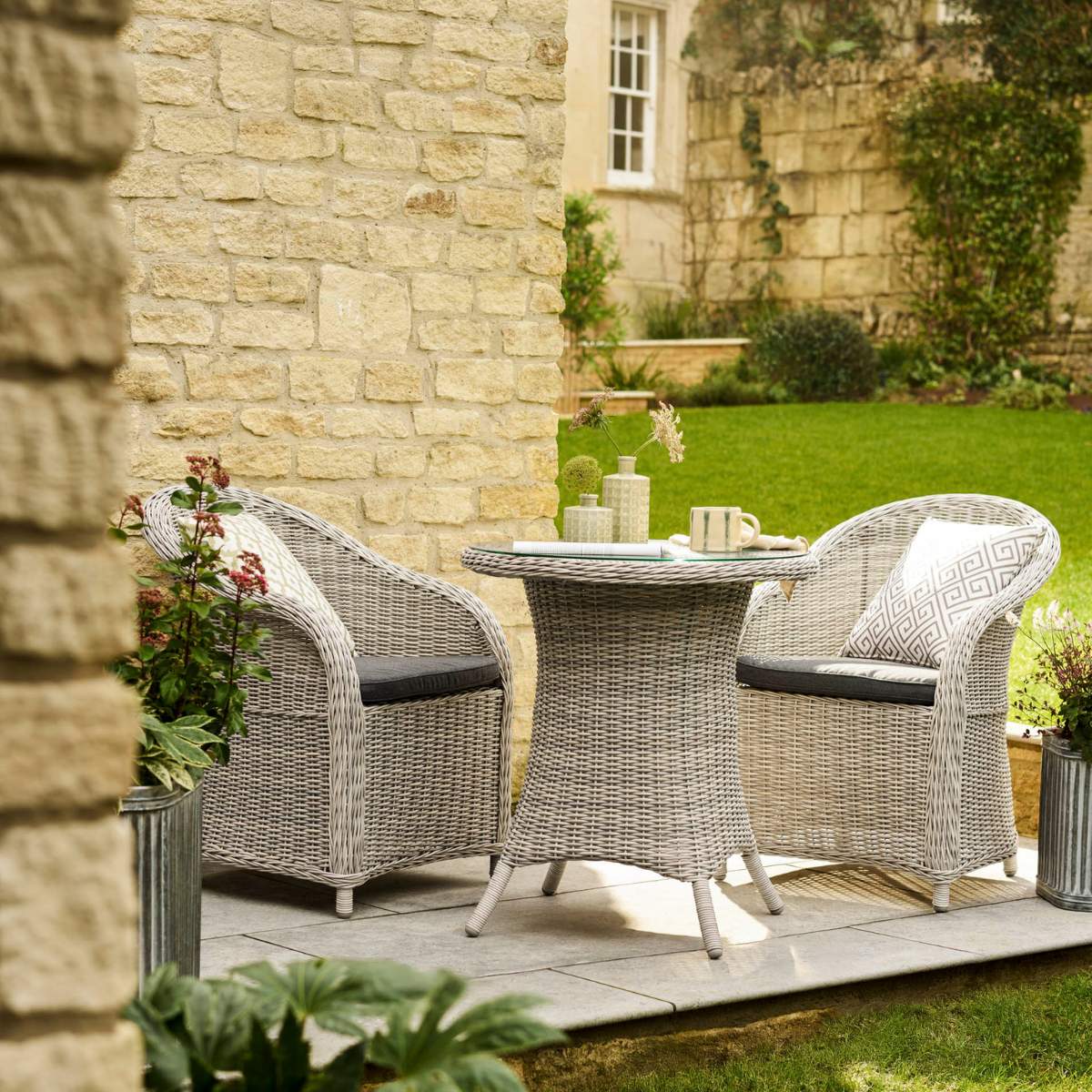 Garden Trading Brayford Bistro Set Light Grey - Image 7