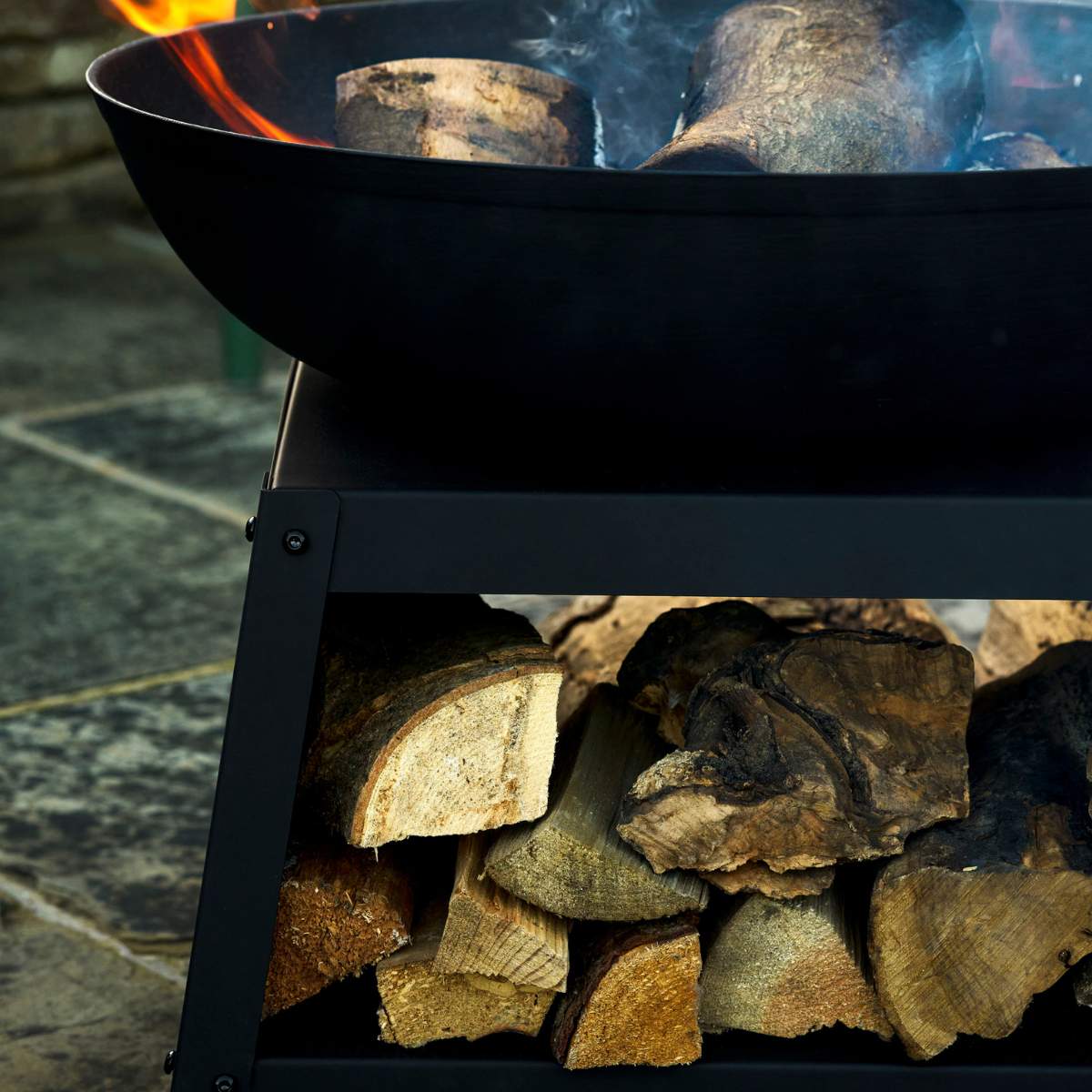 Garden Trading Sarsden Fire Pit Bowl & Log Store Medium - Image 3