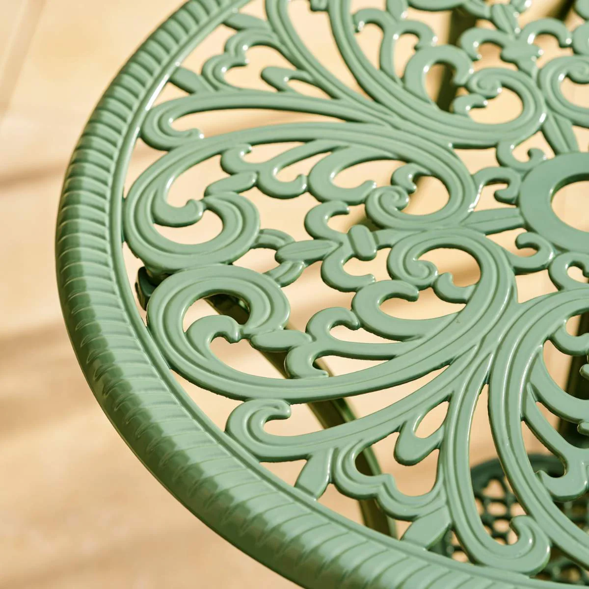 Garden Trading Watemoor Bistro Set Thistle Green - Image 5