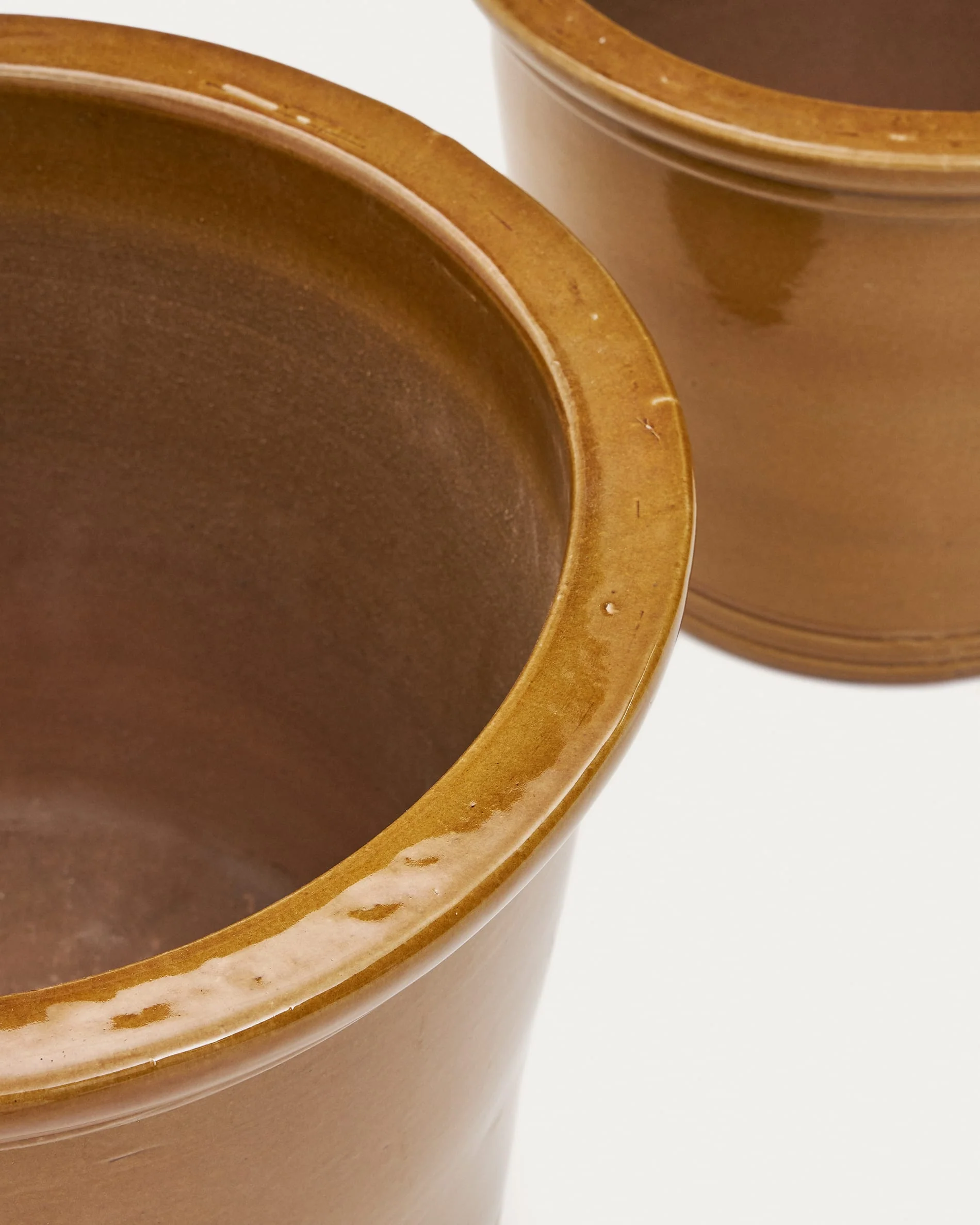 Kave Home Presili Set of 2 Terracotta Plant Pots - Image 3